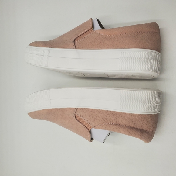 Soda Flat Women Shoes Slip On Loafers Casual Sneakers cobra pink - Picture 4 of 9